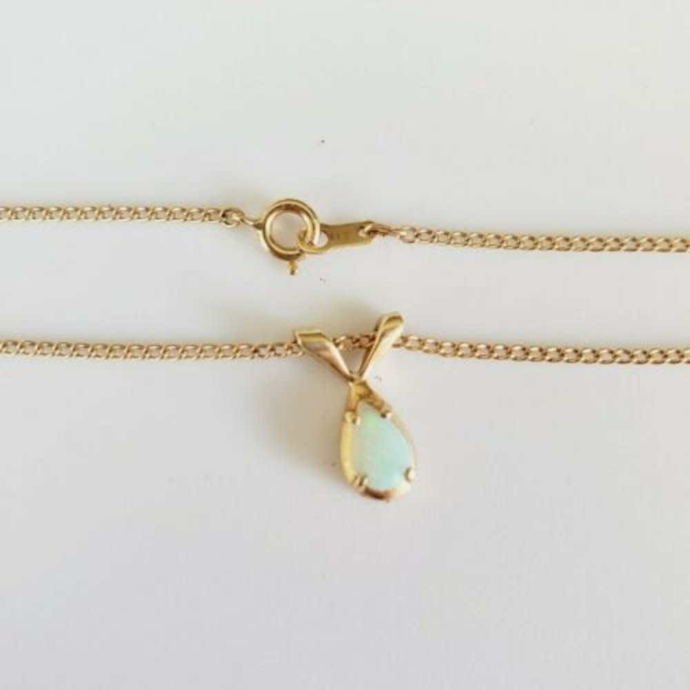 Vintage 18" 14K Yellow Gold M.S. Opal Pendant Minimalist Necklace - 2.34g